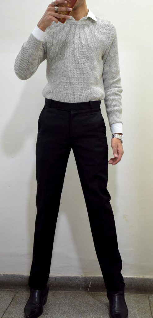 winter outfits,Sweater Outfit, black trouser with black and grey sweater and chelsea boots,mensfluent.com
